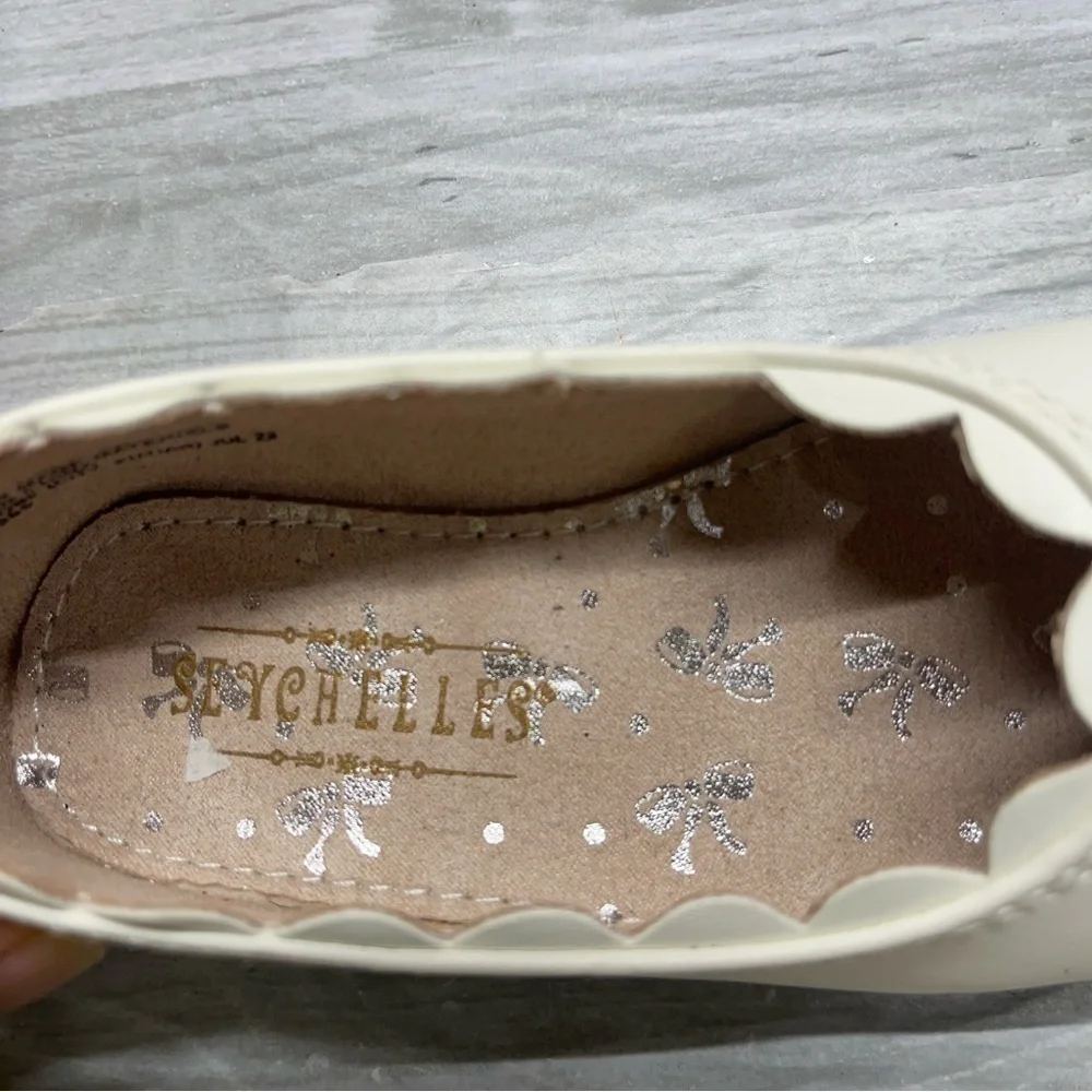 Seychelles White Toddler Girls Butterfly Strap Flats Size 6